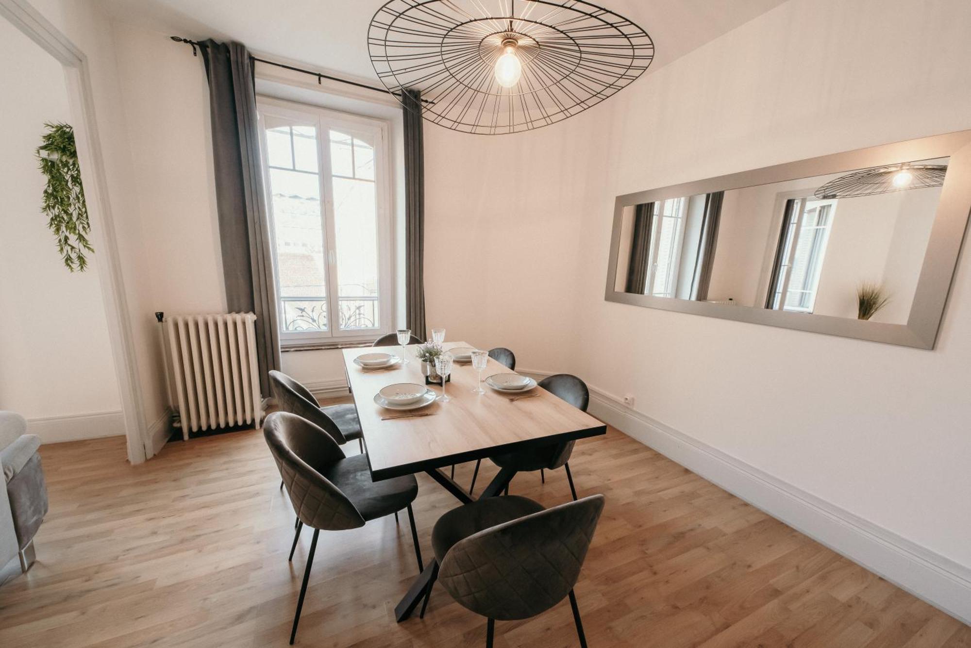 Appartement D'Alexandre Hyper Centre-Ville Charleville-Mézières Kültér fotó